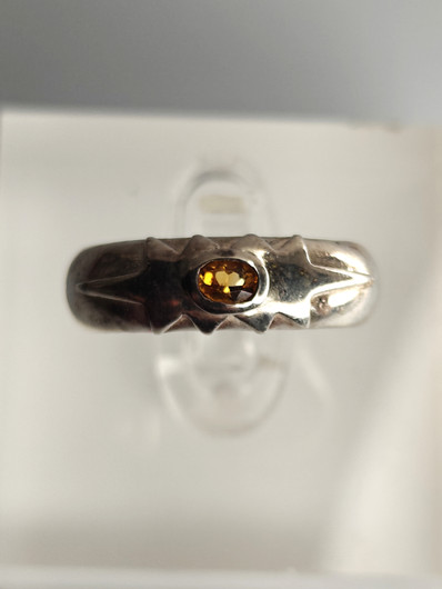Vintage kotimainen hopeasormus citriini jalokivellä (koko:17,5mm 55 EU)