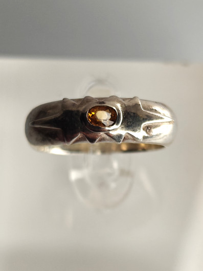 Vintage kotimainen hopeasormus citriini jalokivellä (koko:18mm 56-57 EU)