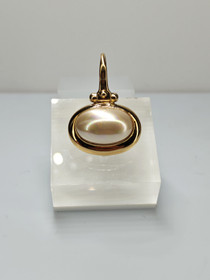 Vintage silver pendant with natural pearl