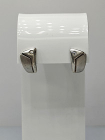 Vintage hopeiset korvakorut kivellä