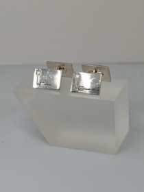 Vintage hopeiset kalvosinnapit 