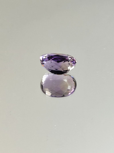 Ametriini monisävyinen 5.8 ct, ovaali