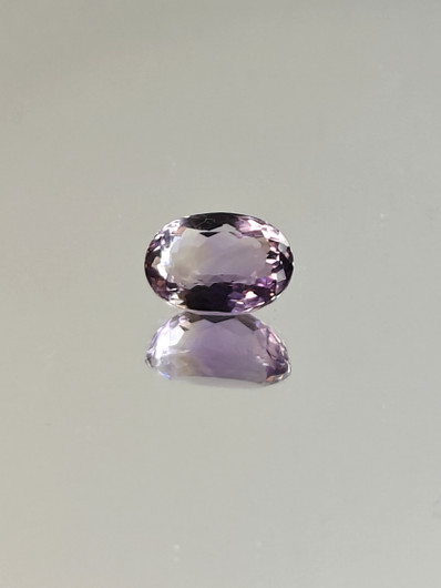Ametriini monisävyinen 5.8 ct, ovaali