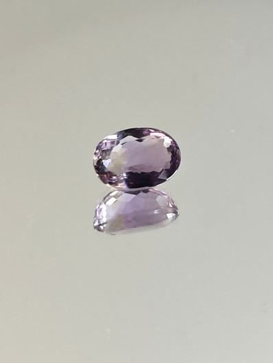 Ametriini monisävyinen 5.8 ct, ovaali