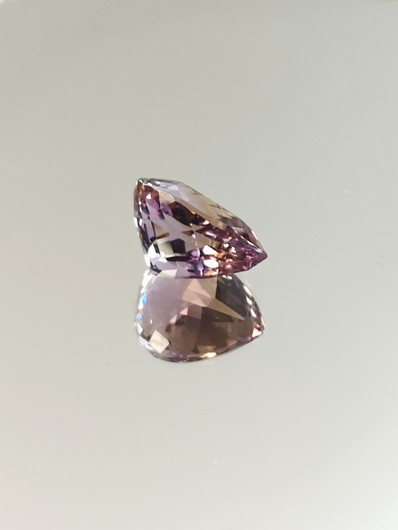 Ametriini monisävyinen 13.6 ct, pisara