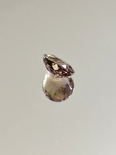 Ametriini monisävyinen 5.3 ct, ovaali