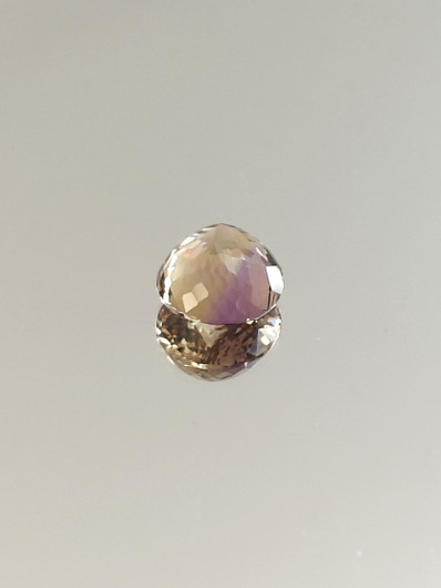 Ametriini monisävyinen 5.3 ct, ovaali