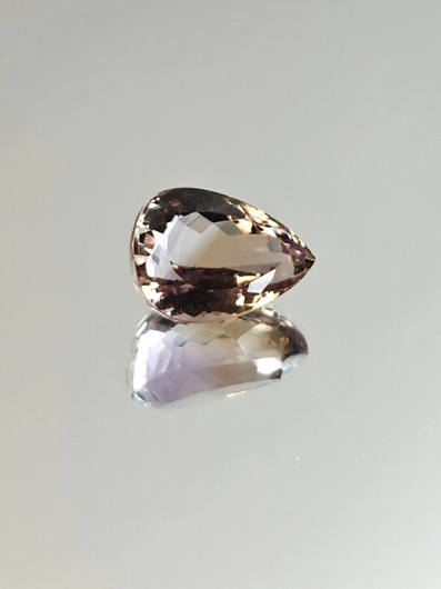 Ametriini monisävyinen 18.6 ct, pisara