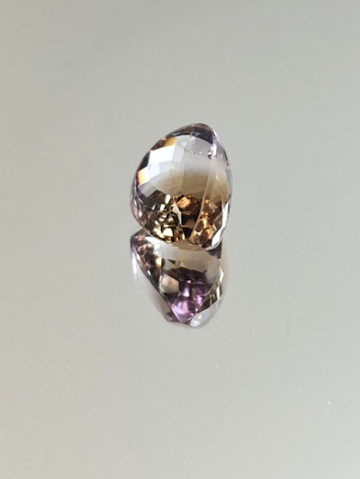 Ametriini monisävyinen 18.6 ct, pisara