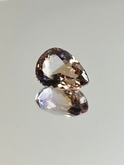 Ametriini monisävyinen 18.6 ct, pisara