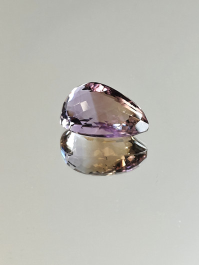 Ametriini monisävyinen 18.6 ct, pisara