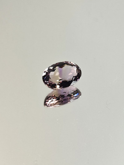 Ametriini monisävyinen 5.7 ct, ovaali