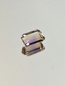 Ametrine multicolour 5.9 ct, emerald