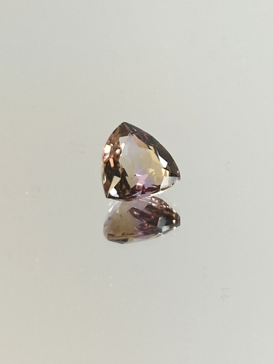 Ametriini monisävyinen 5.2 ct, kolmio