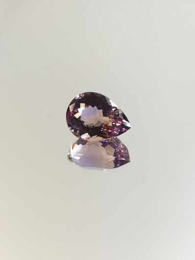 Ametriini monisävyinen 11.7 ct, pisara