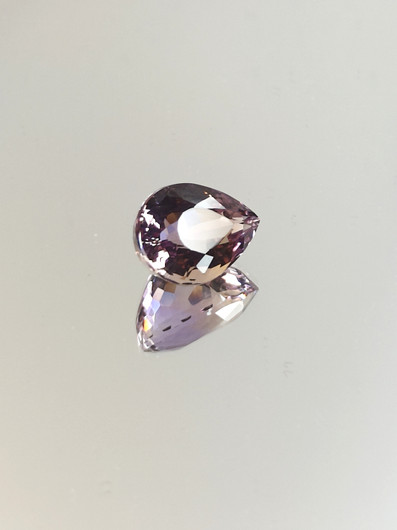 Ametriini monisävyinen 11.7 ct, pisara