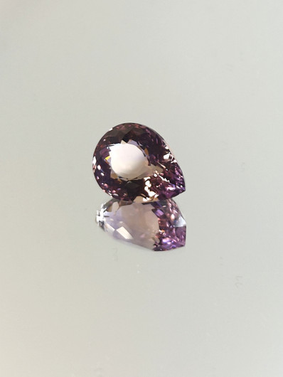 Ametriini monisävyinen 11.7 ct, pisara