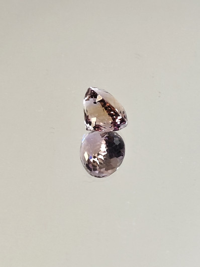 Ametriini monisävyinen 4.4 ct, ovaali