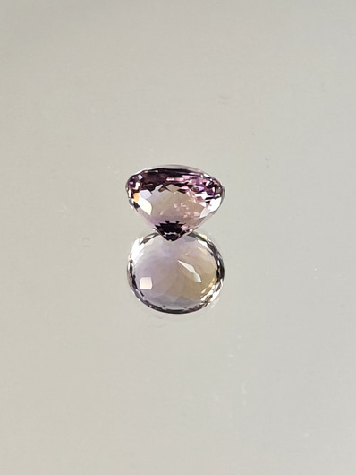 Ametriini monisävyinen 4.4 ct, ovaali