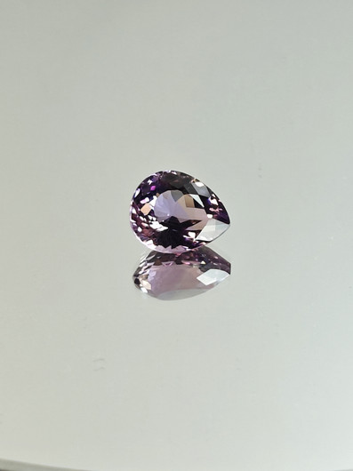 Ametriini monisävyinen 5.1 ct, pisara
