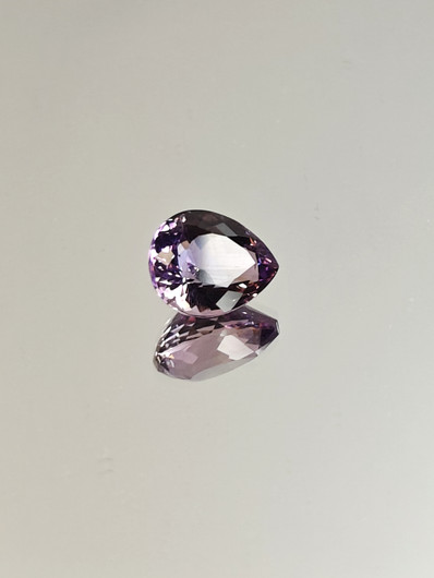 Ametriini monisävyinen 5.1 ct, pisara