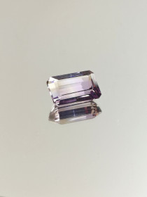 Ametrine multicolour 6.7 ct, emerald