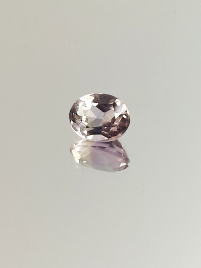 Ametriini monisävyinen 1.6 ct, ovaali