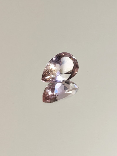 Ametriini monisävyinen 4 ct, pisara