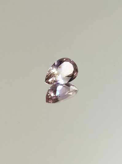 Ametriini monisävyinen 4 ct, pisara