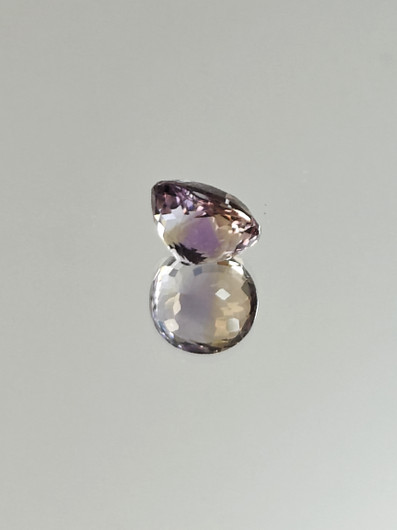 Ametriini monisävyinen 4.7 ct, ovaali