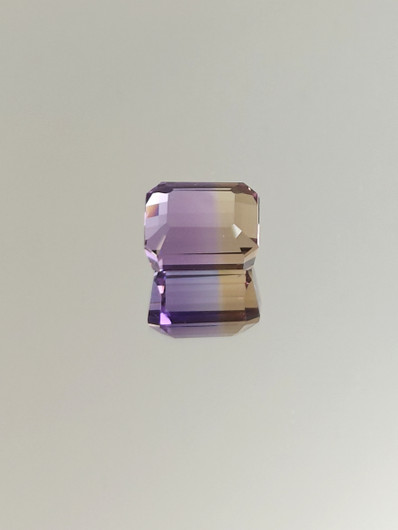 Ametriini monisävyinen 8.3 ct, smaragdi hionta