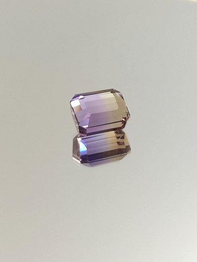 Ametriini monisävyinen 8.3 ct, smaragdi hionta