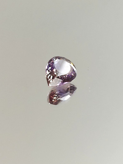 Ametriini monisävyinen 3.9 ct, pisara