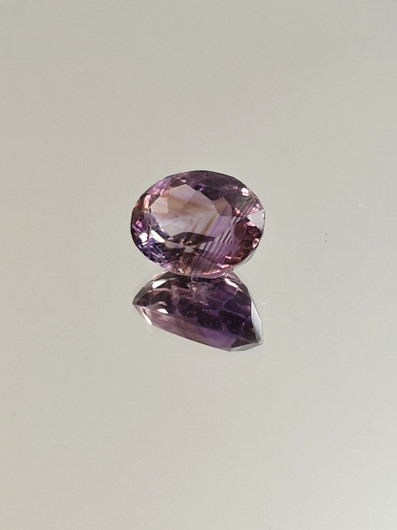 Ametriini monisävyinen 9.5 ct, ovaali