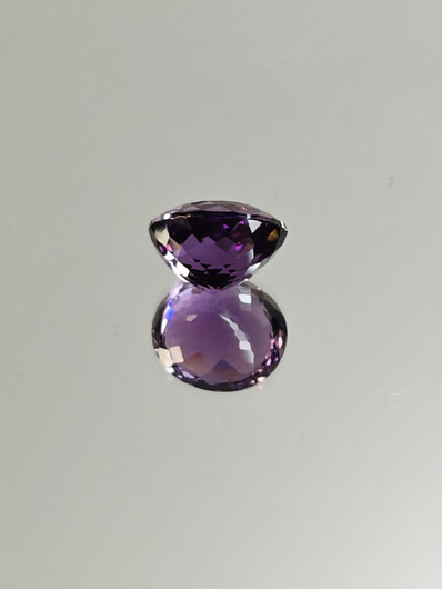Ametisti 9.6 ct, ovaali