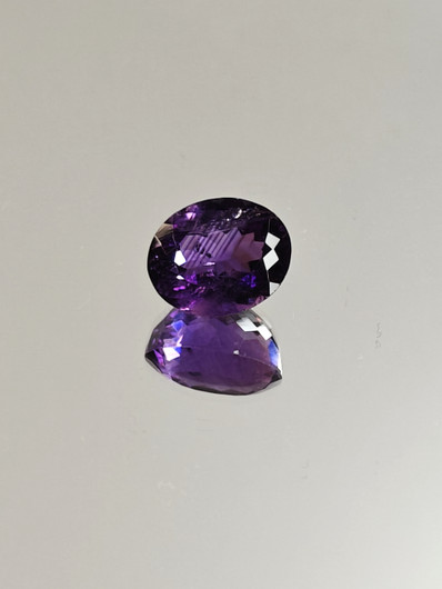 Ametisti 8.9 ct, ovaali