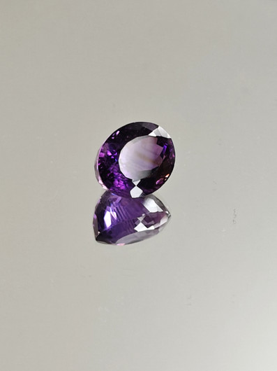 Ametisti 8.9 ct, ovaali