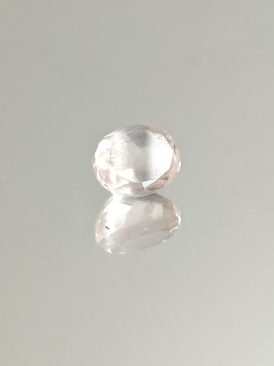 Rose quartz 5.9 ct, oval
