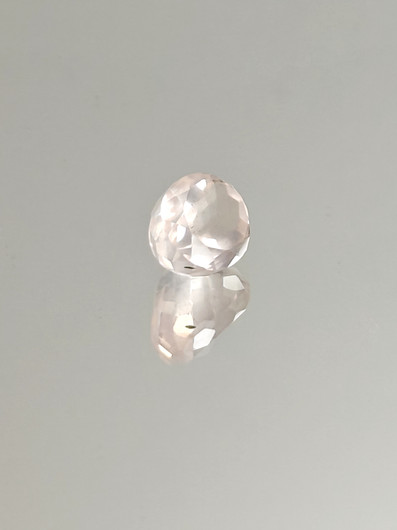 Rose quartz 5.9 ct, oval