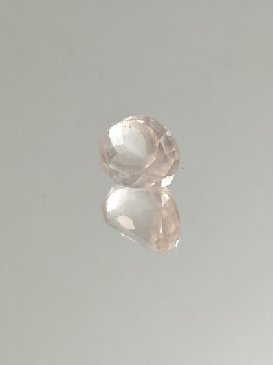 Rose quartz 5.9 ct, oval