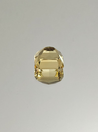 Citriini 5.9 ct, smaragdi hionta