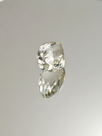 Citriini 27.7 ct, pisara