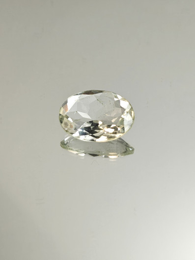 Kvartsi 12.6 ct, ovaali