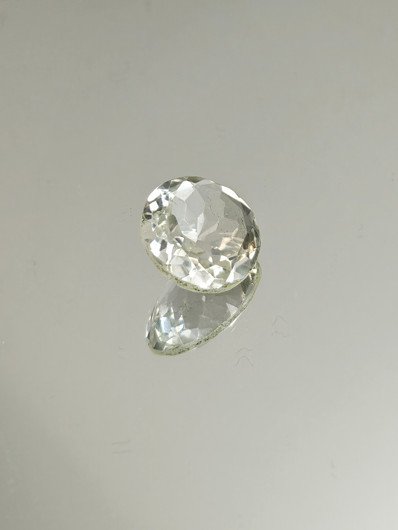 Kvartsi 12.6 ct, ovaali