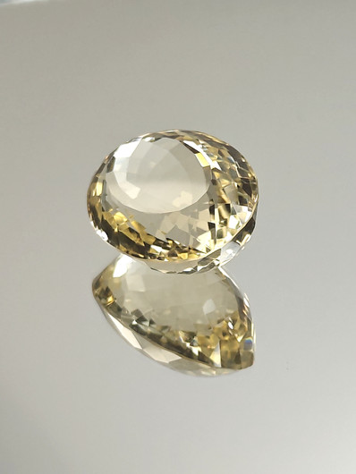Citriini 62.3 ct, ovaali