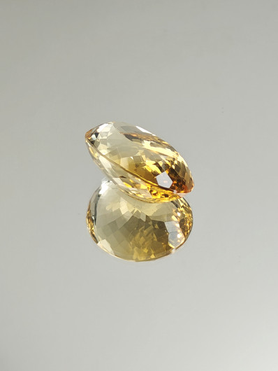 Citriini 24.8 ct, ovaali