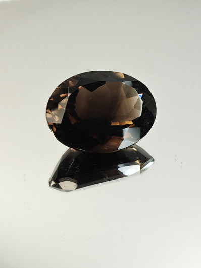 Savukvartsi 46.6 ct, ovaali