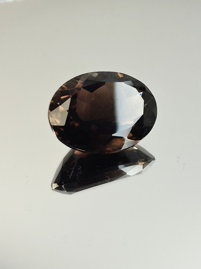 Savukvartsi 46.6 ct, ovaali