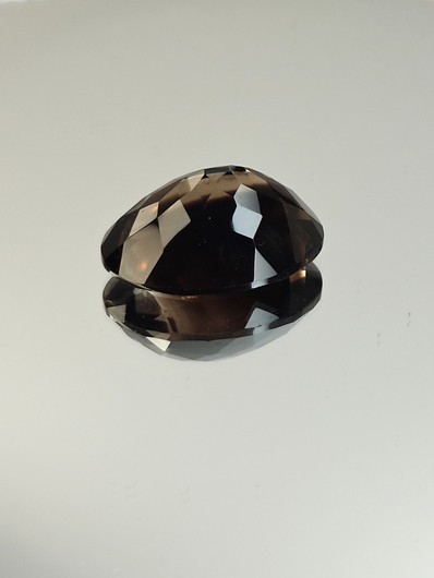 Savukvartsi 46.6 ct, ovaali