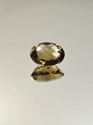 Savukvartsi 15.3 ct, ovaali